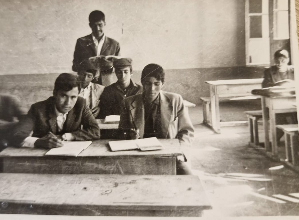 zarif school 1353
