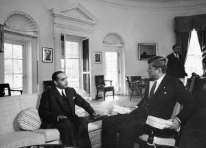خاطرات من، قسمت یازدهم: داود خان و صندوقچه پندورا ـ آرامش پیش از طوفان میوندوال با کنیدی 1961